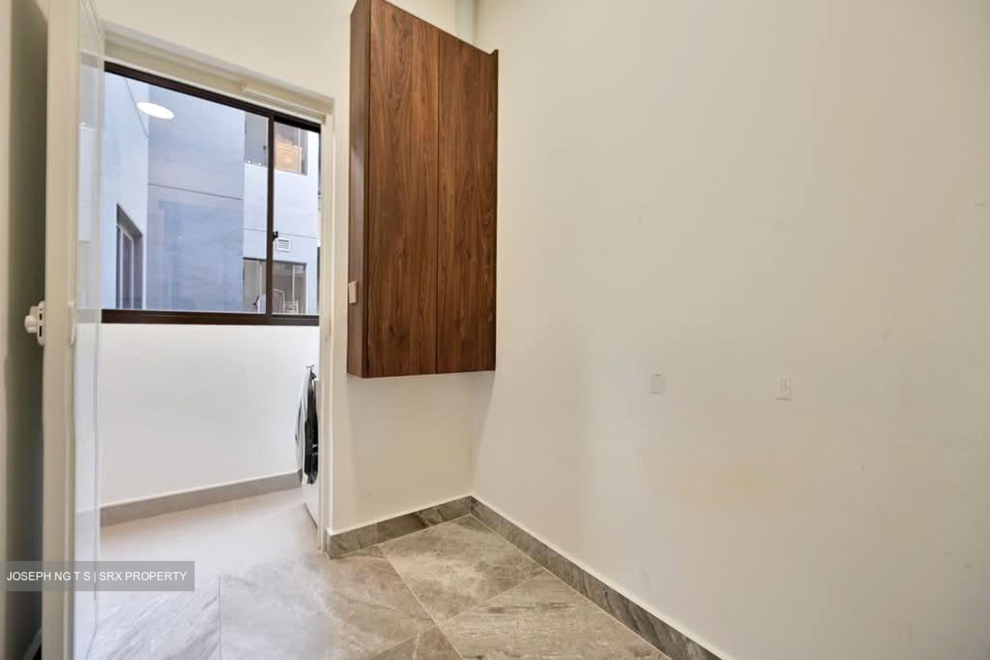The Commodore (D27), Condominium #583013721
